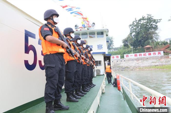 图为第110次中老缅泰湄公河联合巡逻执法启动。　云南省公安厅新闻办公室提供