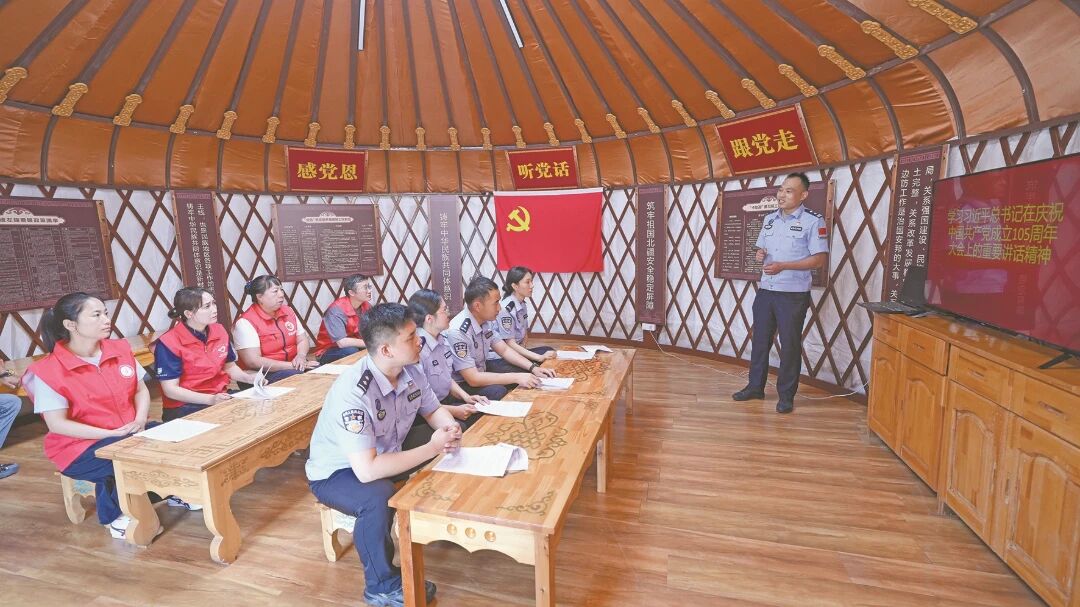 凝心聚力让平安之花在边境线上绽放-1原图.jpg 凝心聚力让平安之花在边境线上绽放-1原图.jpg