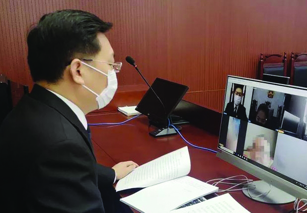 法库县法院院长陈林带头开展互联网庭审工作
